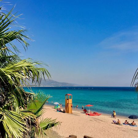 Villa By The Beach sulla Spiaggia Sant'Andrea  Esterno foto