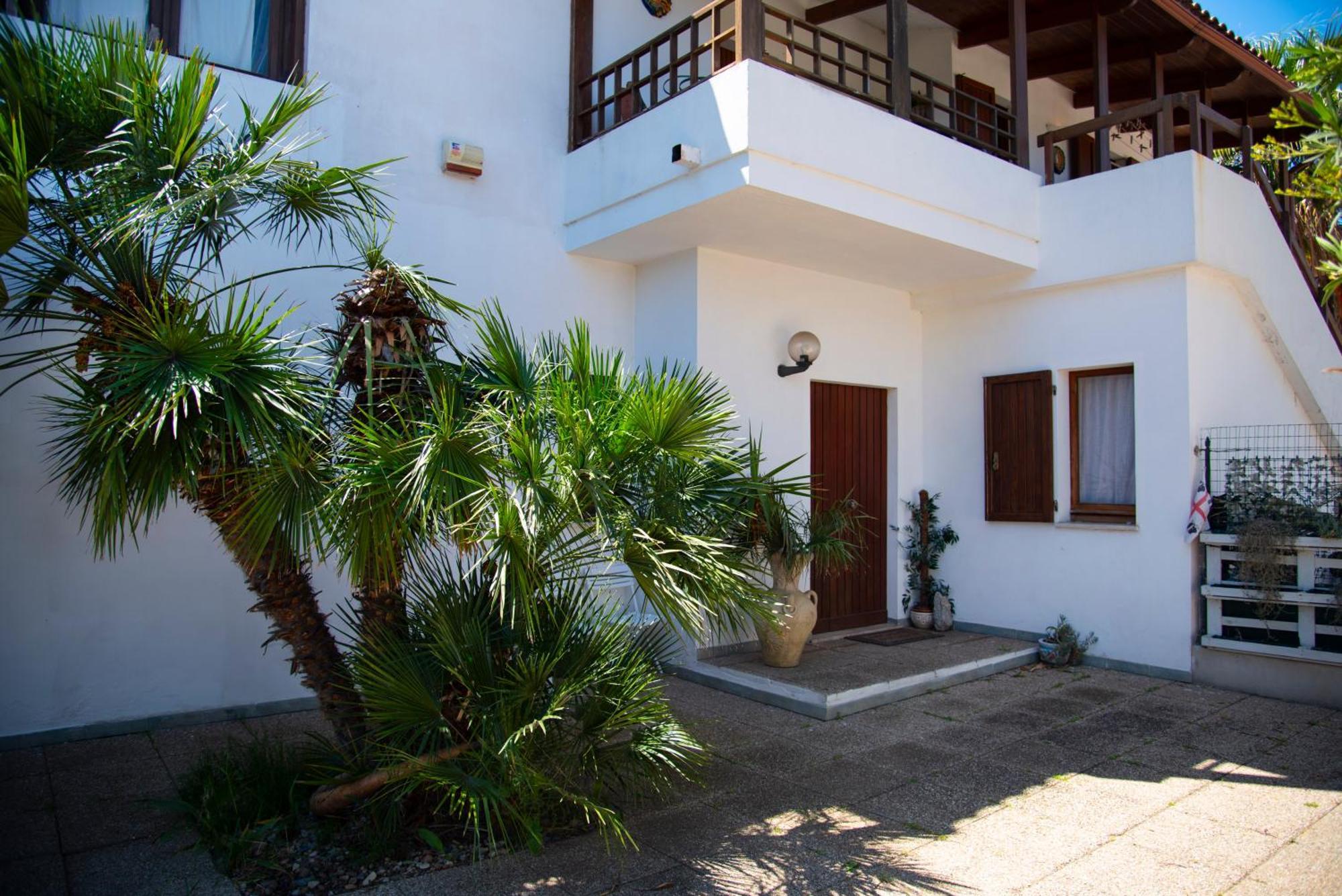 Villa By The Beach sulla Spiaggia Sant'Andrea  Esterno foto